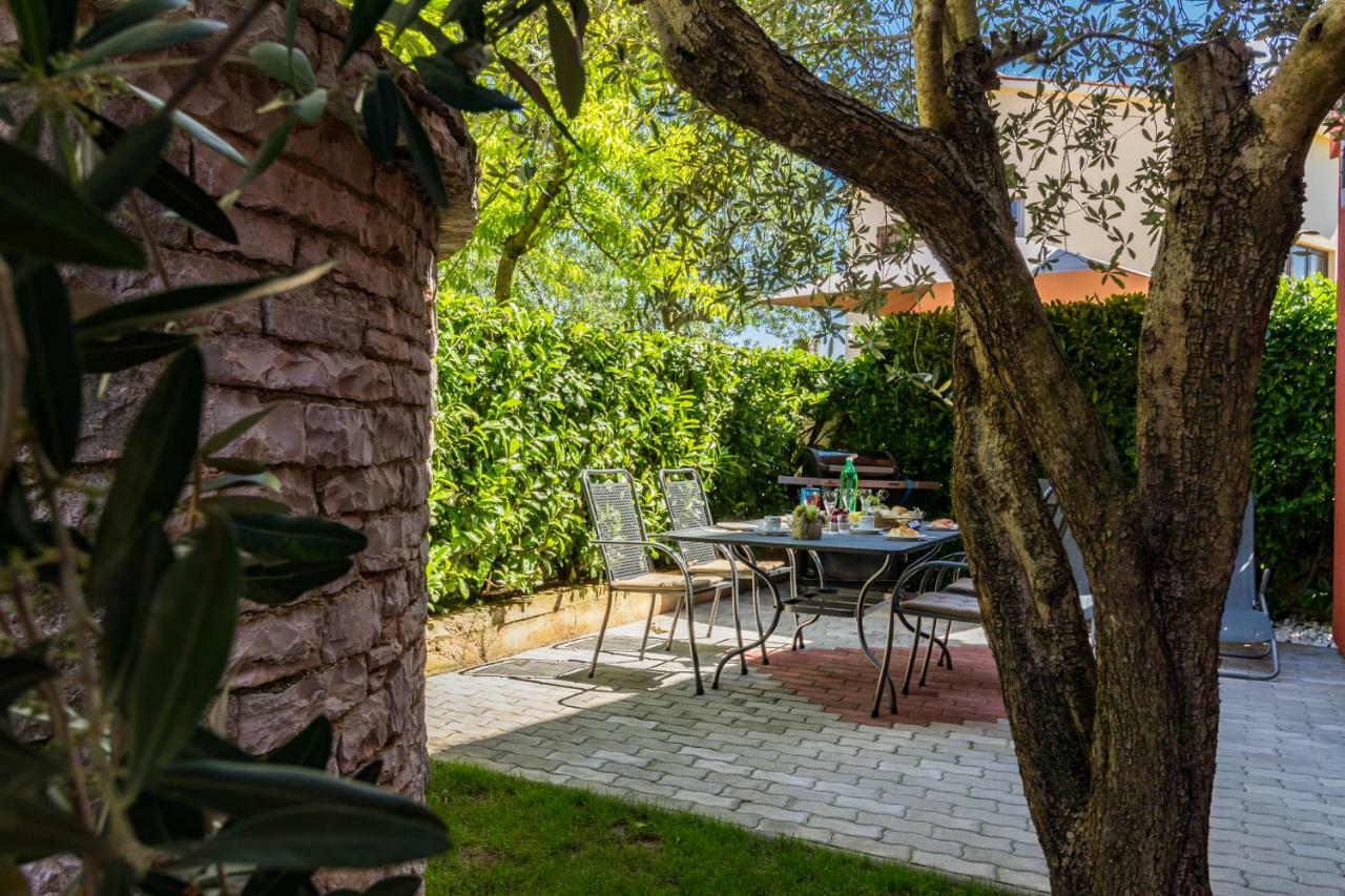Apartmani Kazun - App 4 - Ferienhaus Fažana Exteriör bild